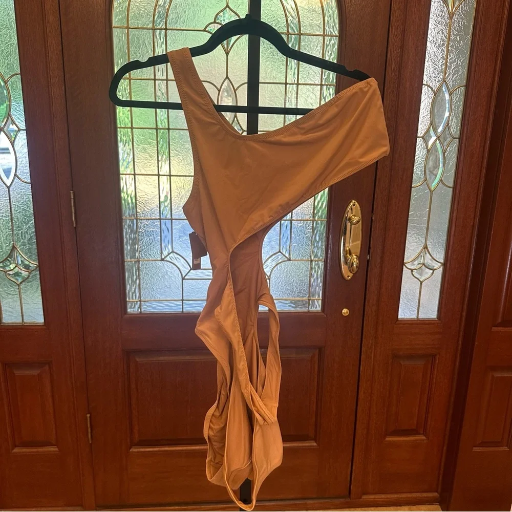 SKIMS SWIM ONE SHOULDER MONOKINI in Ochre NEW